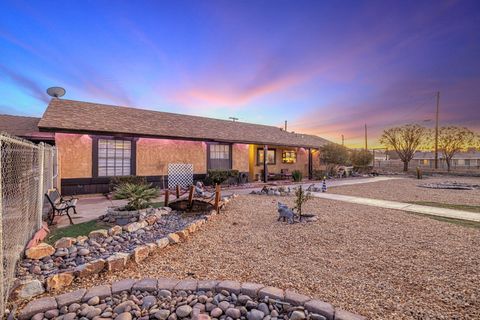 A home in Quartz Hill