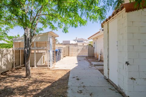 A home in California City