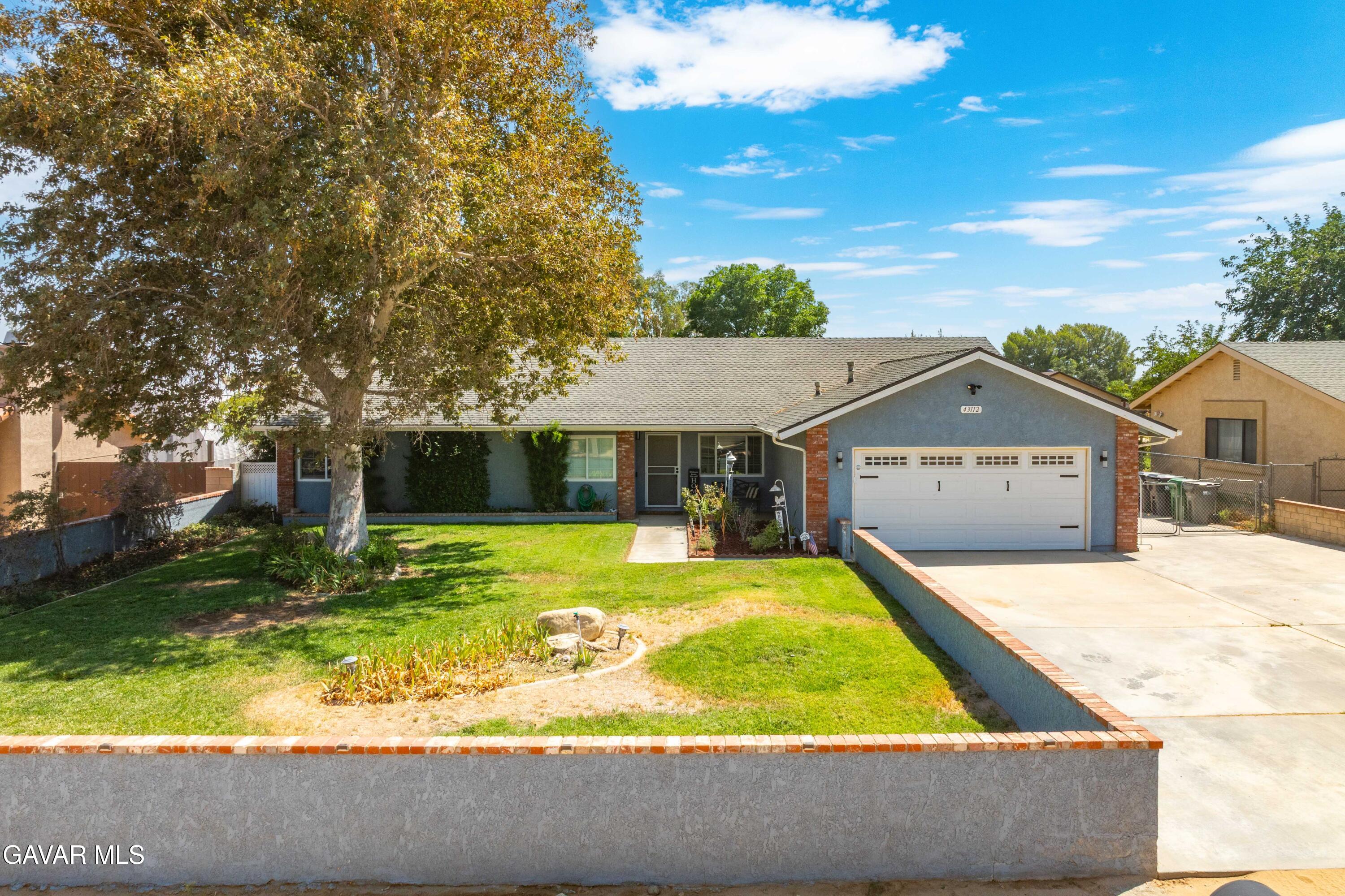 Lancaster, California 93536, United States, 4 Bedrooms Bedrooms, ,2 BathroomsBathrooms,Residential,Active,201320