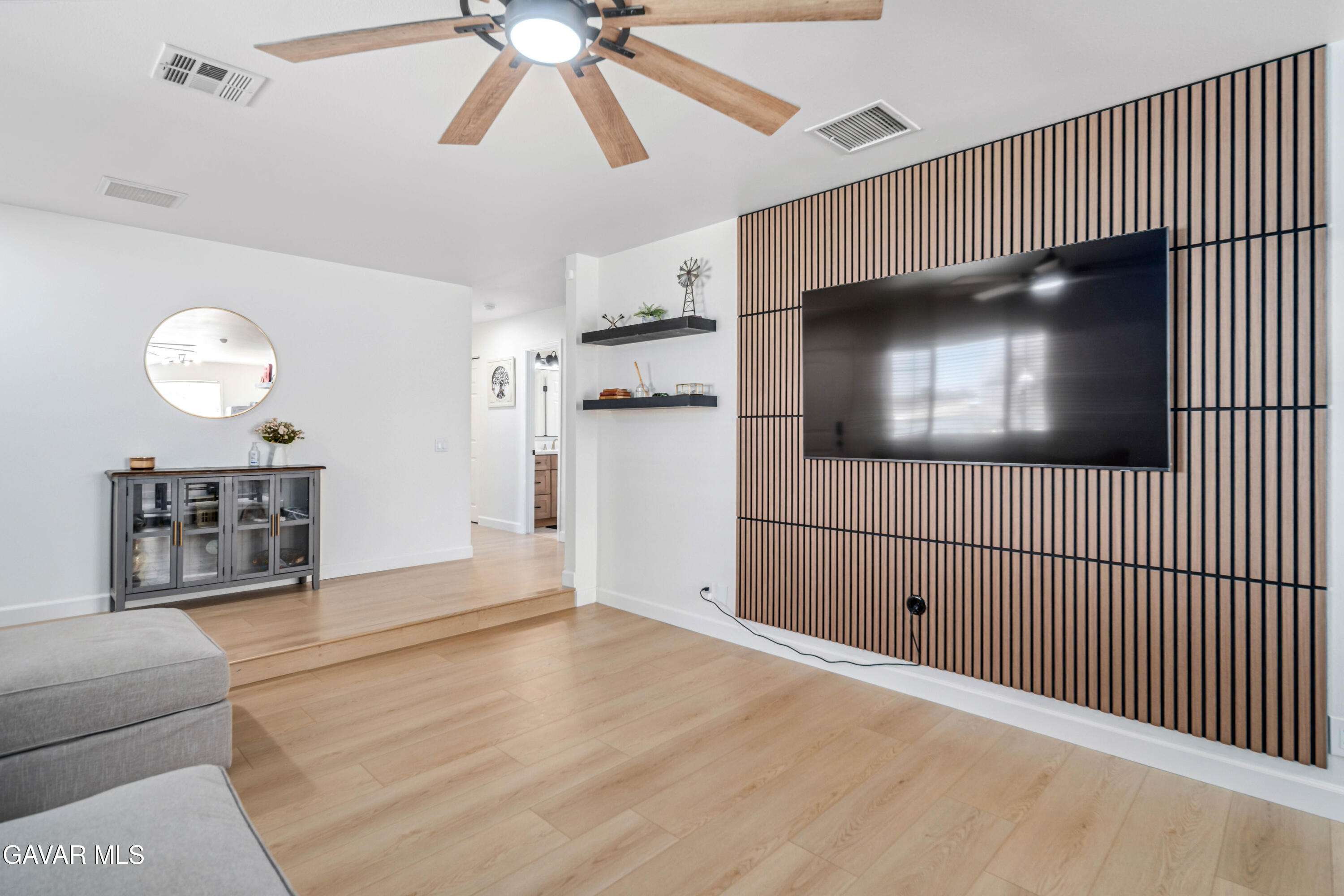 Lancaster, California 93536, United States, 4 Bedrooms Bedrooms, ,2 BathroomsBathrooms,Residential,Active,201320