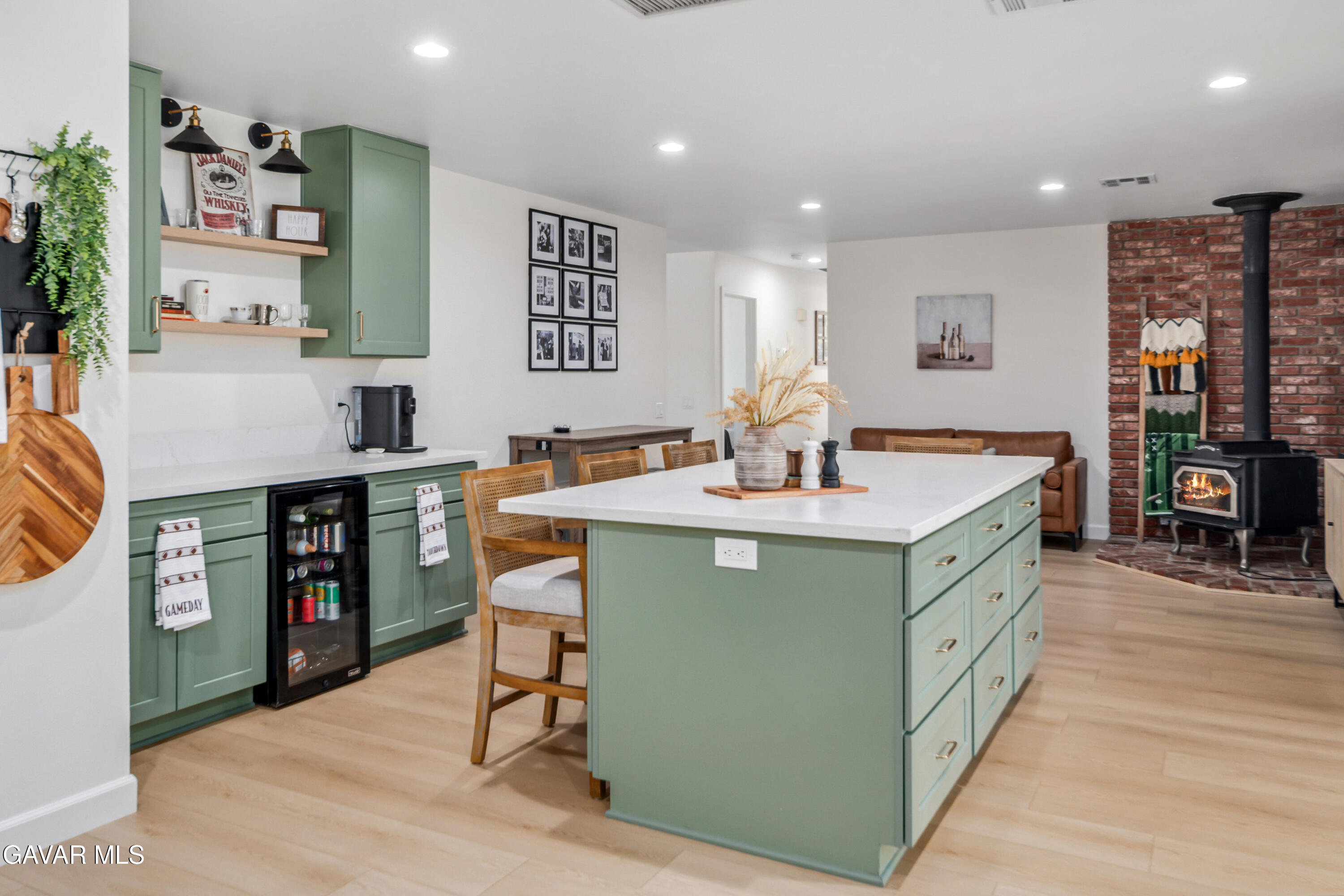 Lancaster, California 93536, United States, 4 Bedrooms Bedrooms, ,2 BathroomsBathrooms,Residential,Active,201320