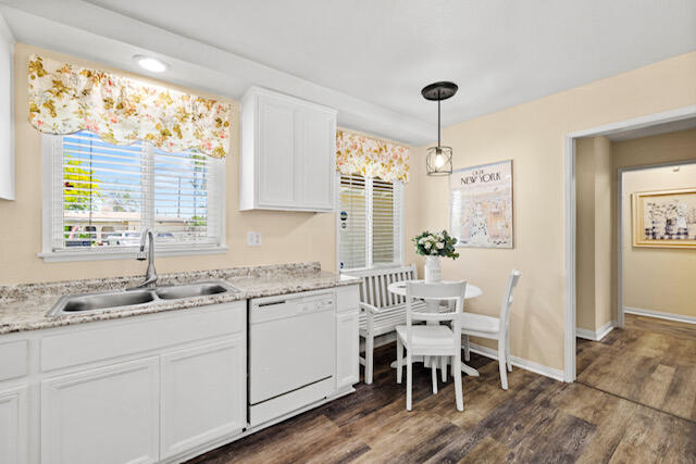 Lancaster, California 93534, United States, 3 Bedrooms Bedrooms, ,2 BathroomsBathrooms,Residential,Pending,120202