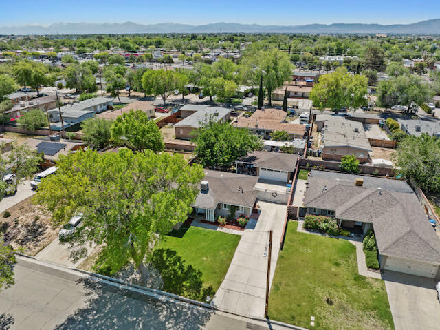 Lancaster, California 93534, United States, 3 Bedrooms Bedrooms, ,2 BathroomsBathrooms,Residential,Pending,120202