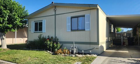 Mobile Home in Rosamond CA 2113 Windcurrent Drive 1.jpg