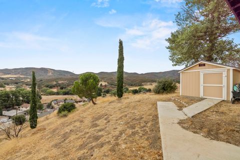 A home in Lake Hughes