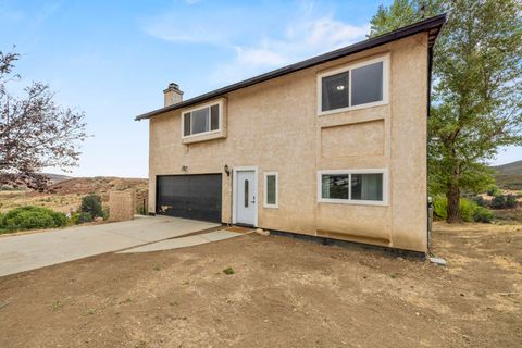 A home in Lake Hughes