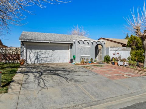 A home in Palmdale