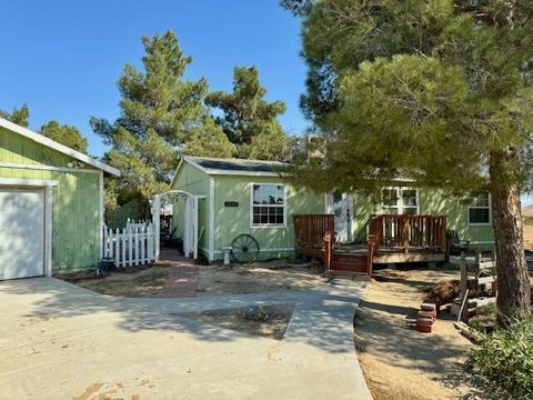 A home in Mojave