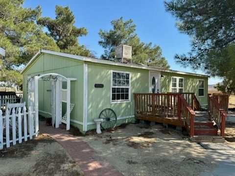 A home in Mojave