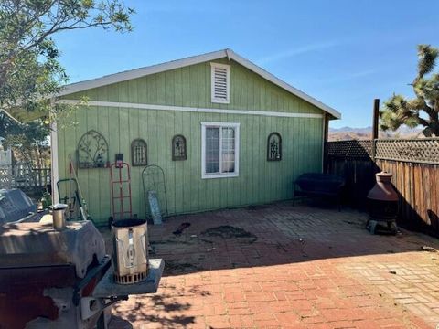 A home in Mojave