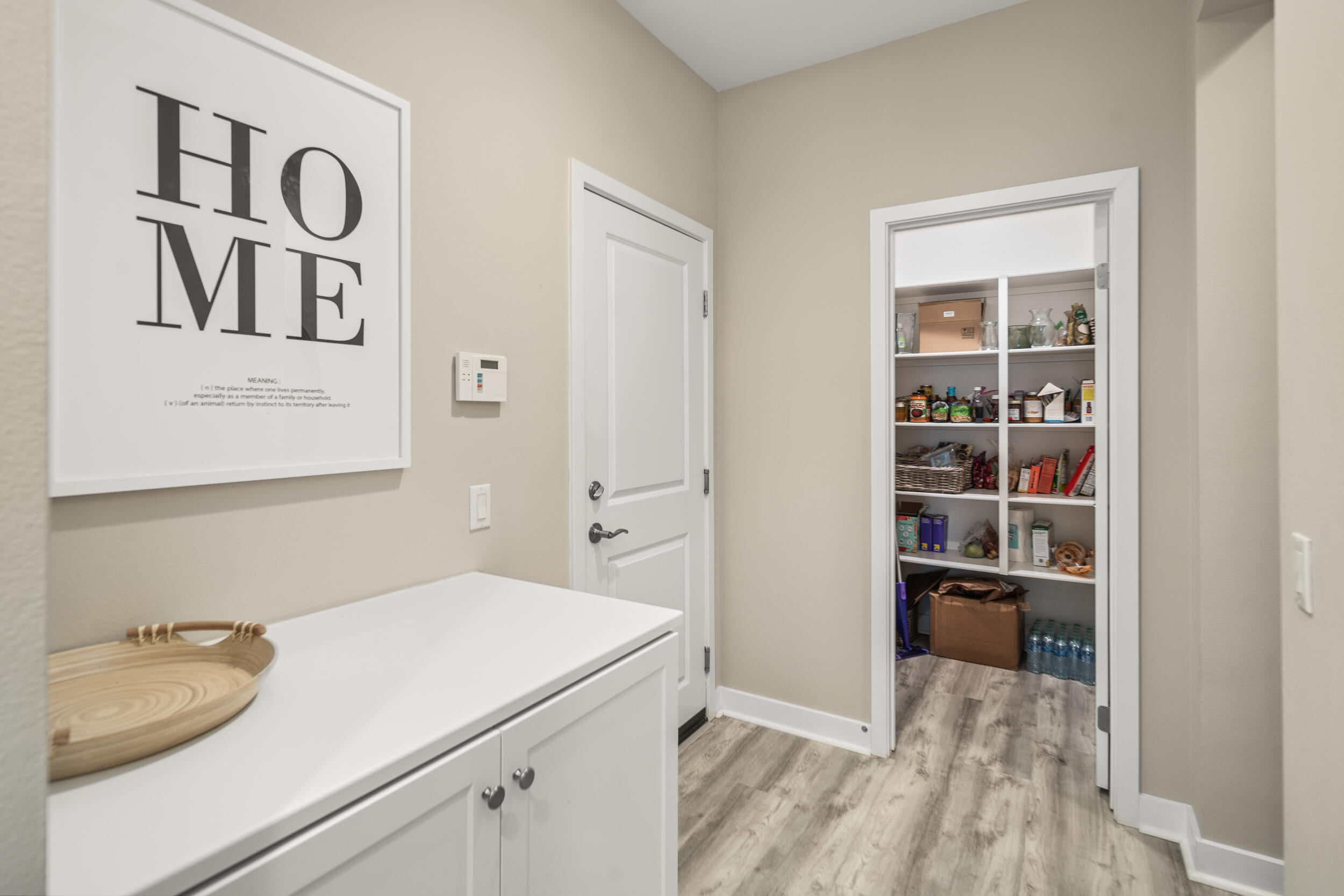 Palmdale, California 93551, United States, 4 Bedrooms Bedrooms, ,3 BathroomsBathrooms,Residential,Active,39514