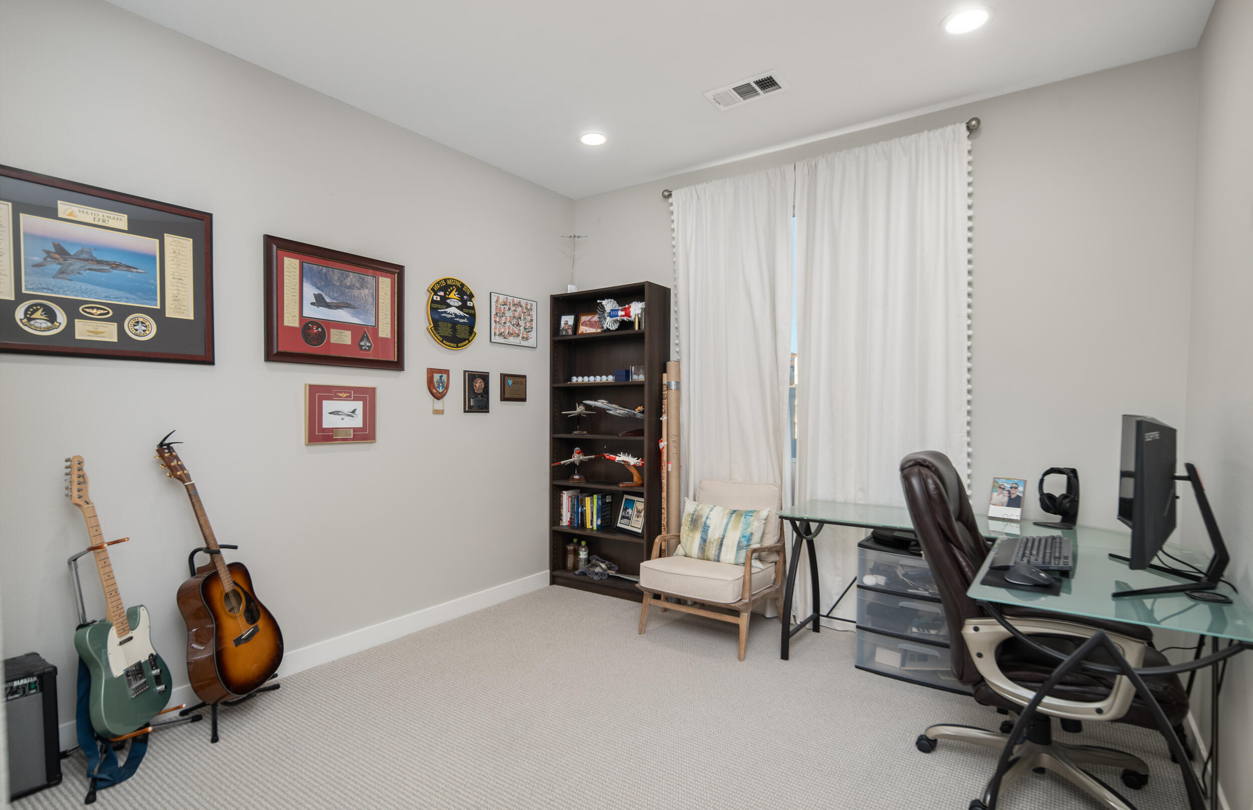 Palmdale, California 93551, United States, 4 Bedrooms Bedrooms, ,3 BathroomsBathrooms,Residential,Active,39514