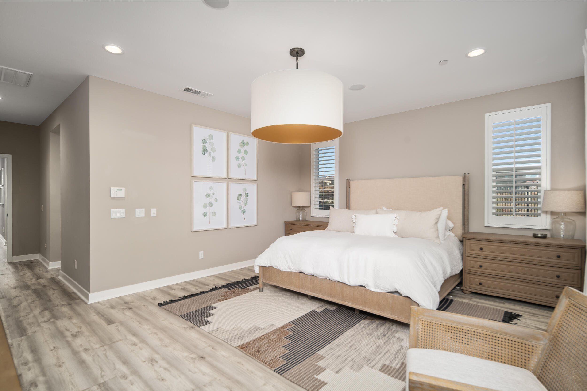 Palmdale, California 93551, United States, 4 Bedrooms Bedrooms, ,3 BathroomsBathrooms,Residential,Active,39514