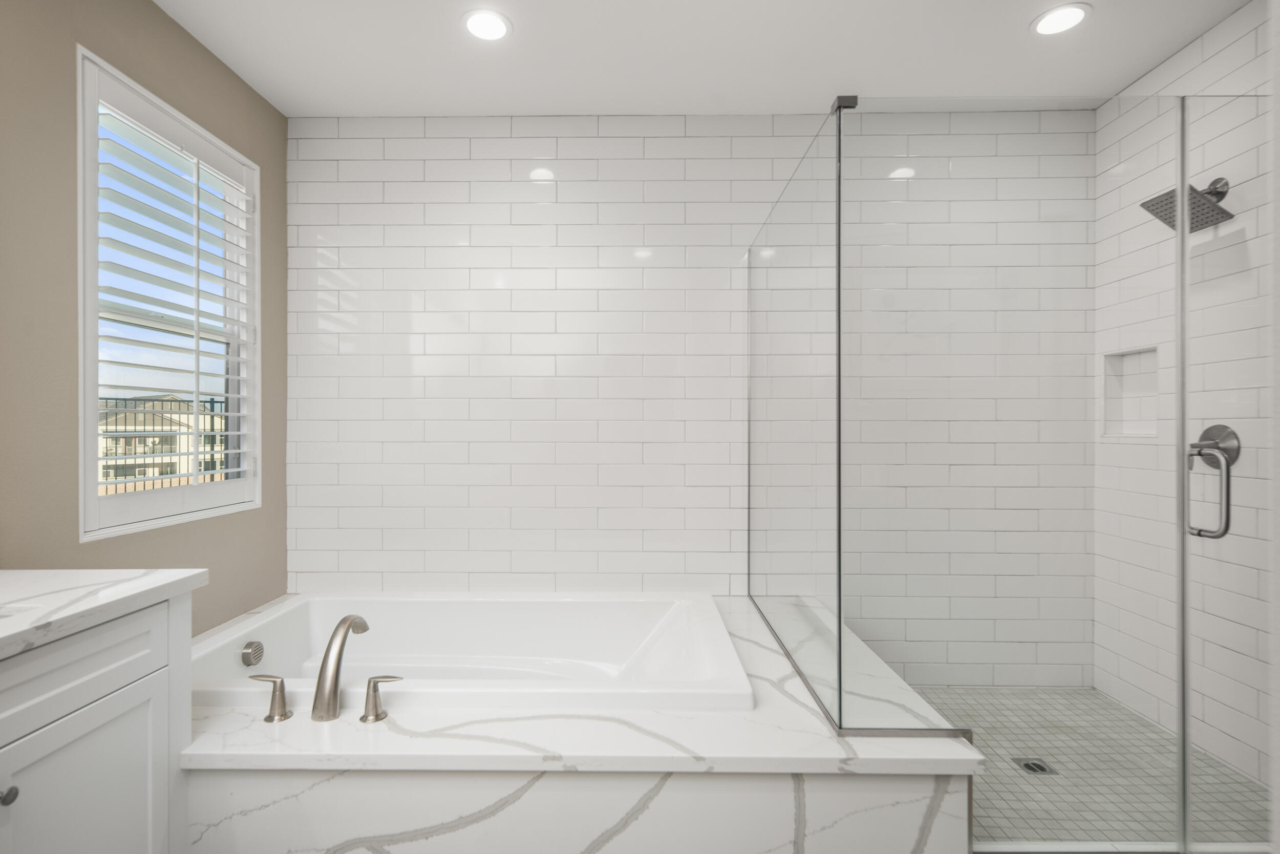 Palmdale, California 93551, United States, 4 Bedrooms Bedrooms, ,3 BathroomsBathrooms,Residential,Active,39514