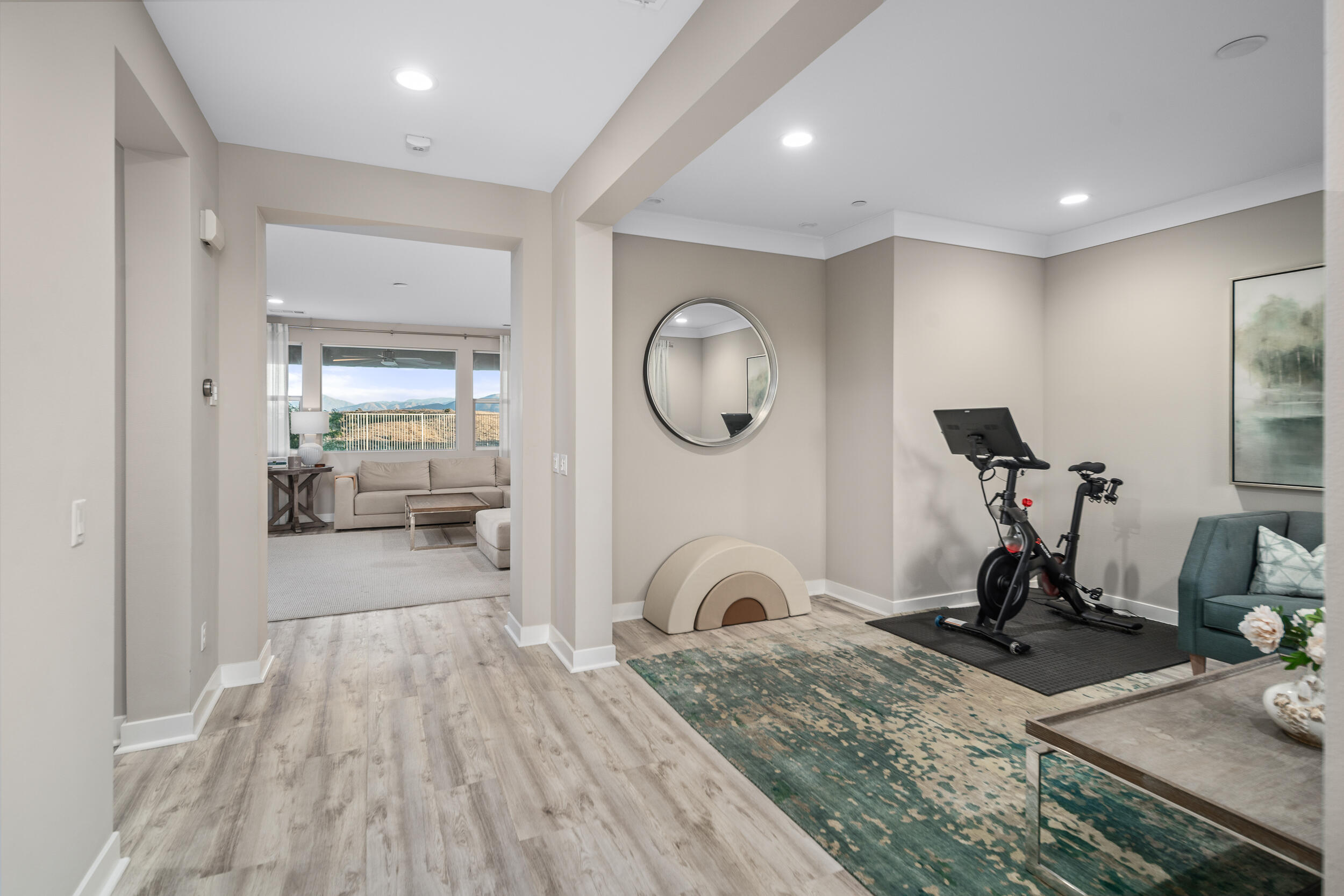 Palmdale, California 93551, United States, 4 Bedrooms Bedrooms, ,3 BathroomsBathrooms,Residential,Active,39514