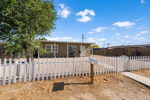 Single Family Residence in Rosamond CA 1584 Franklin Avenue 21.jpg