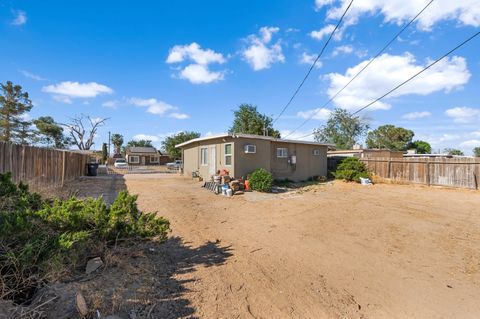 Single Family Residence in Rosamond CA 1584 Franklin Avenue 18.jpg