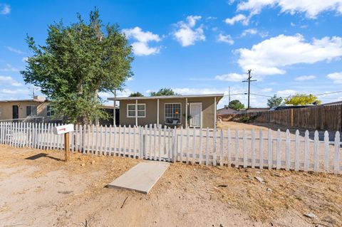 Single Family Residence in Rosamond CA 1584 Franklin Avenue 22.jpg