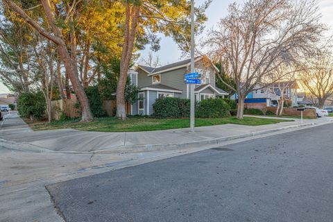 A home in Quartz Hill