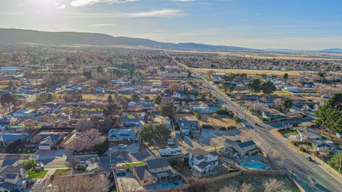 A home in Quartz Hill