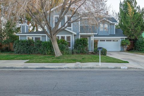 A home in Quartz Hill