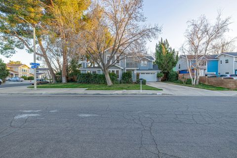 A home in Quartz Hill