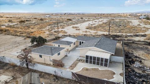 A home in Rosamond