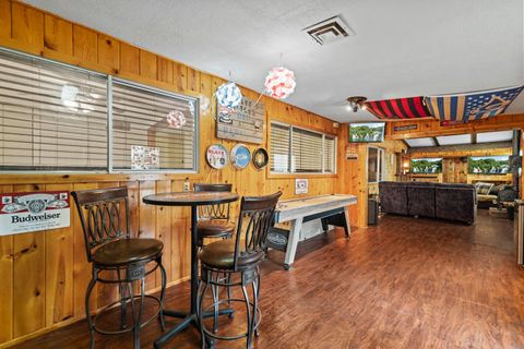 A home in Mojave