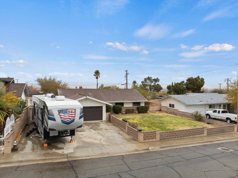 A home in Mojave