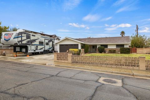 A home in Mojave