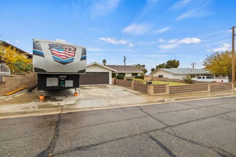 A home in Mojave