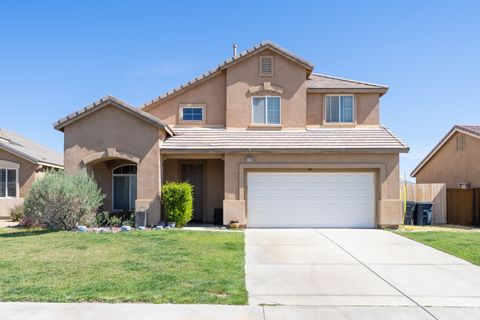 Single Family Residence in Rosamond CA 3119 Desert Moon Avenue.jpg