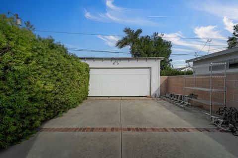 A home in Reseda