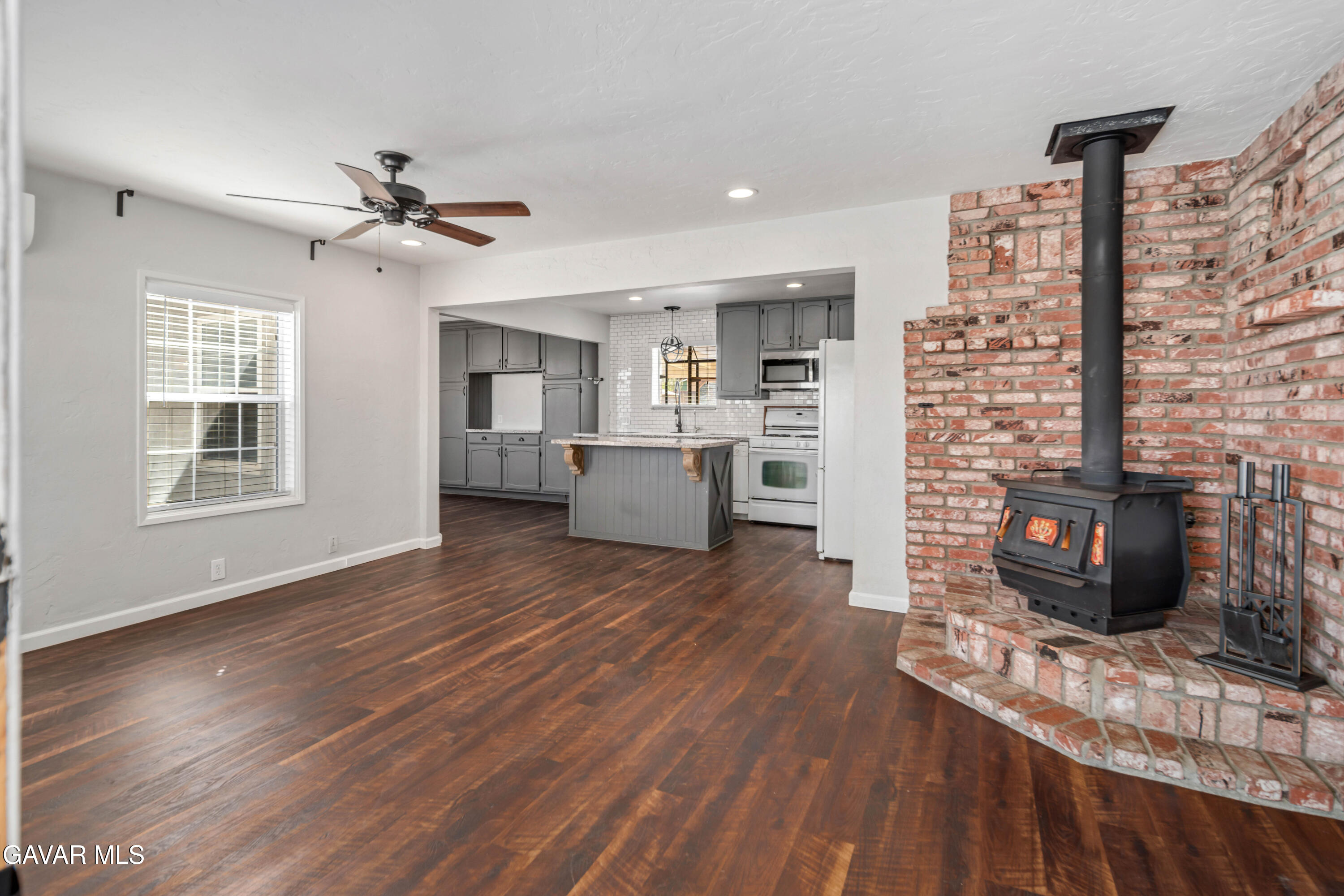 Lancaster, California 93536, United States, 2 Bedrooms Bedrooms, ,1 BathroomBathrooms,Residential,Active,210072