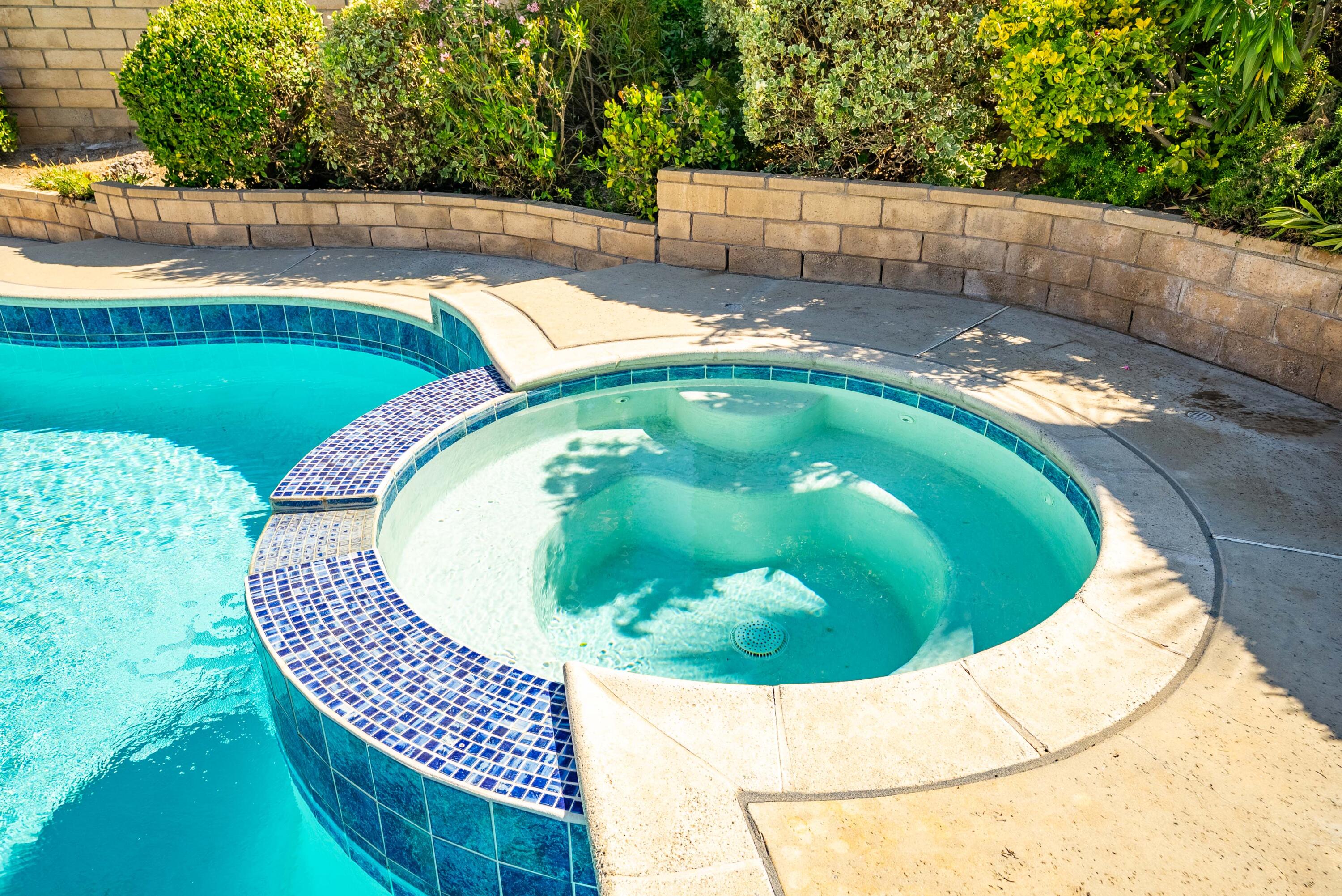 Santa Clarita, California 91390, United States, 4 Bedrooms Bedrooms, ,3 BathroomsBathrooms,Residential,Active,142971