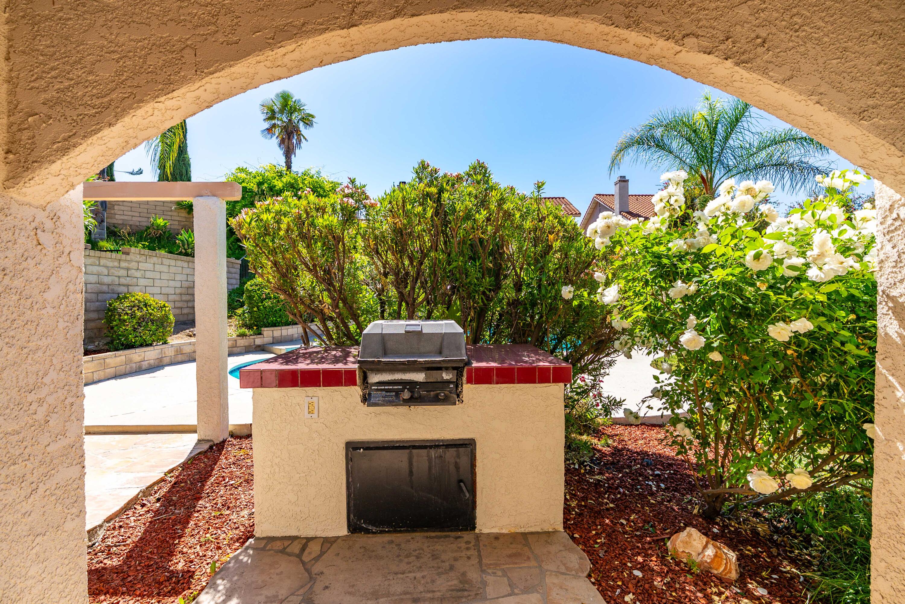 Santa Clarita, California 91390, United States, 4 Bedrooms Bedrooms, ,3 BathroomsBathrooms,Residential,Active,142971