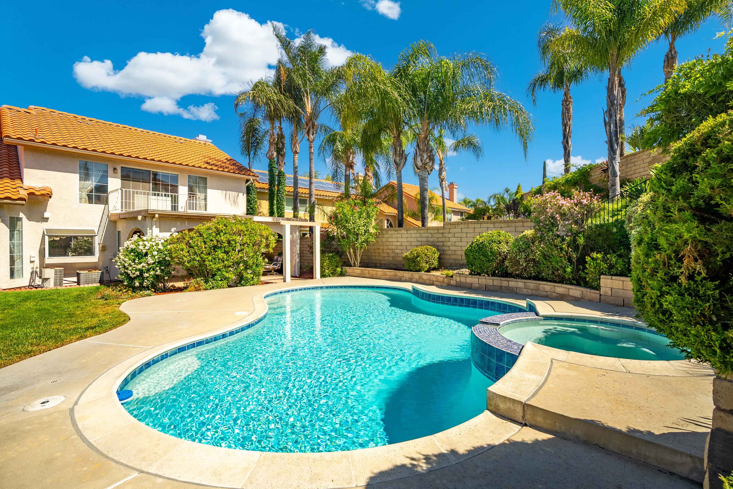 Santa Clarita, California 91390, United States, 4 Bedrooms Bedrooms, ,3 BathroomsBathrooms,Residential,Active,142971