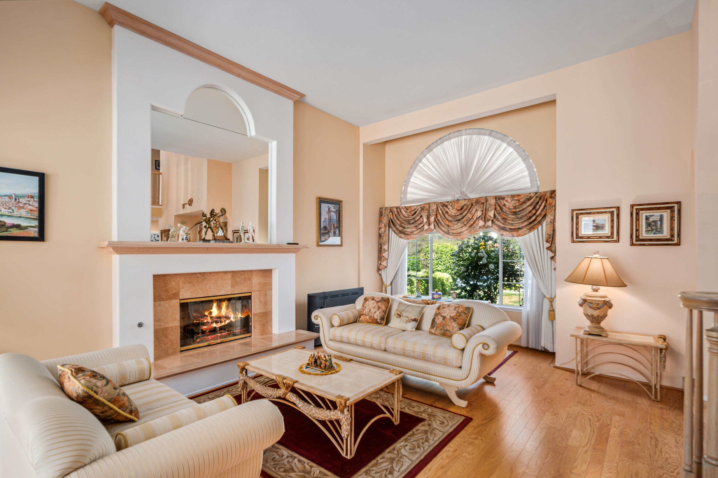 Santa Clarita, California 91390, United States, 4 Bedrooms Bedrooms, ,3 BathroomsBathrooms,Residential,Active,142971