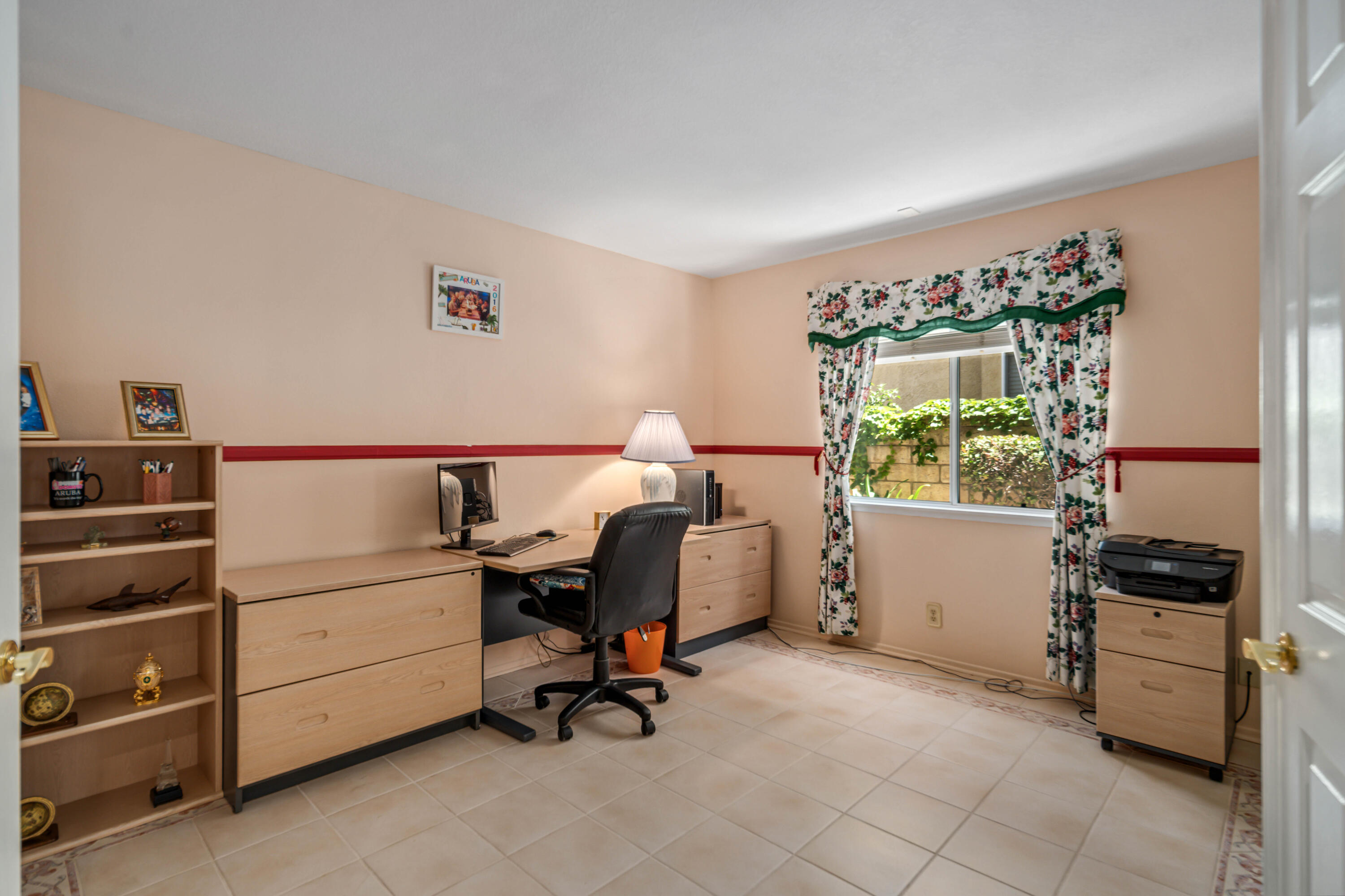 Santa Clarita, California 91390, United States, 4 Bedrooms Bedrooms, ,3 BathroomsBathrooms,Residential,Active,142971