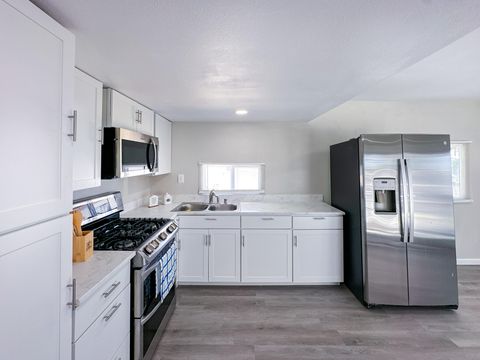 Mobile Home in Rosamond CA 1258 Rosamond Boulevard 2.jpg