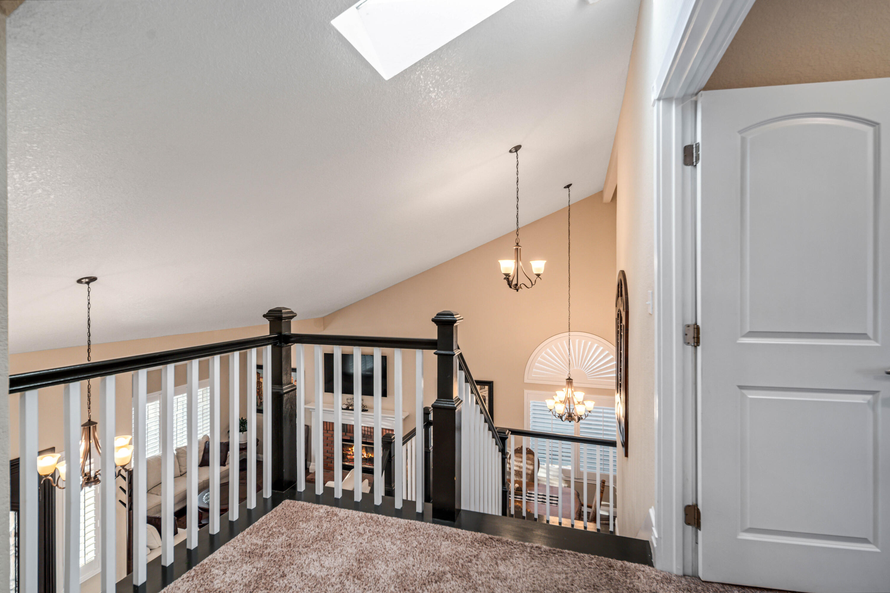 Palmdale, California 93551, United States, 5 Bedrooms Bedrooms, ,3 BathroomsBathrooms,Residential,Active,81884