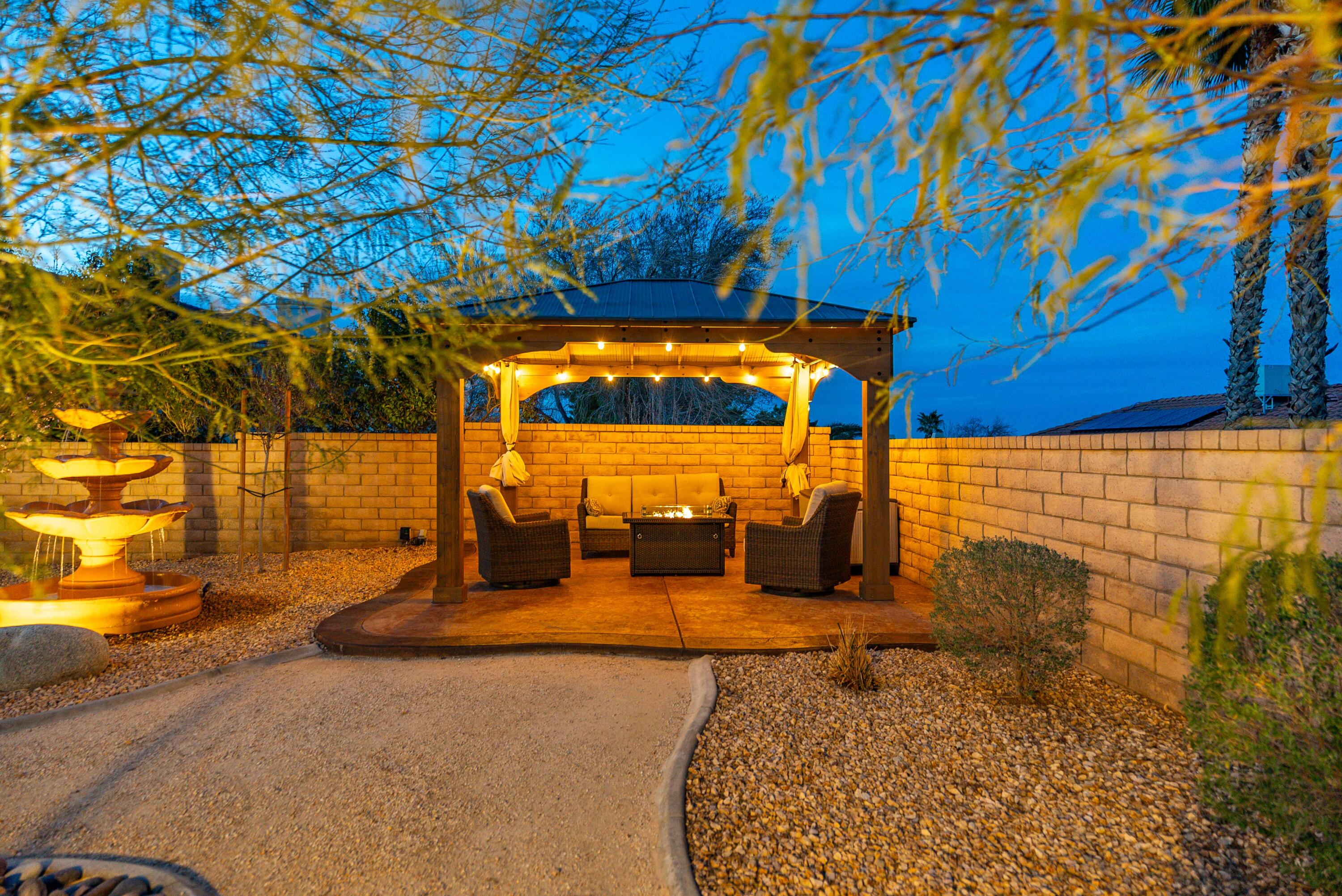 Palmdale, California 93551, United States, 5 Bedrooms Bedrooms, ,3 BathroomsBathrooms,Residential,Active,81884