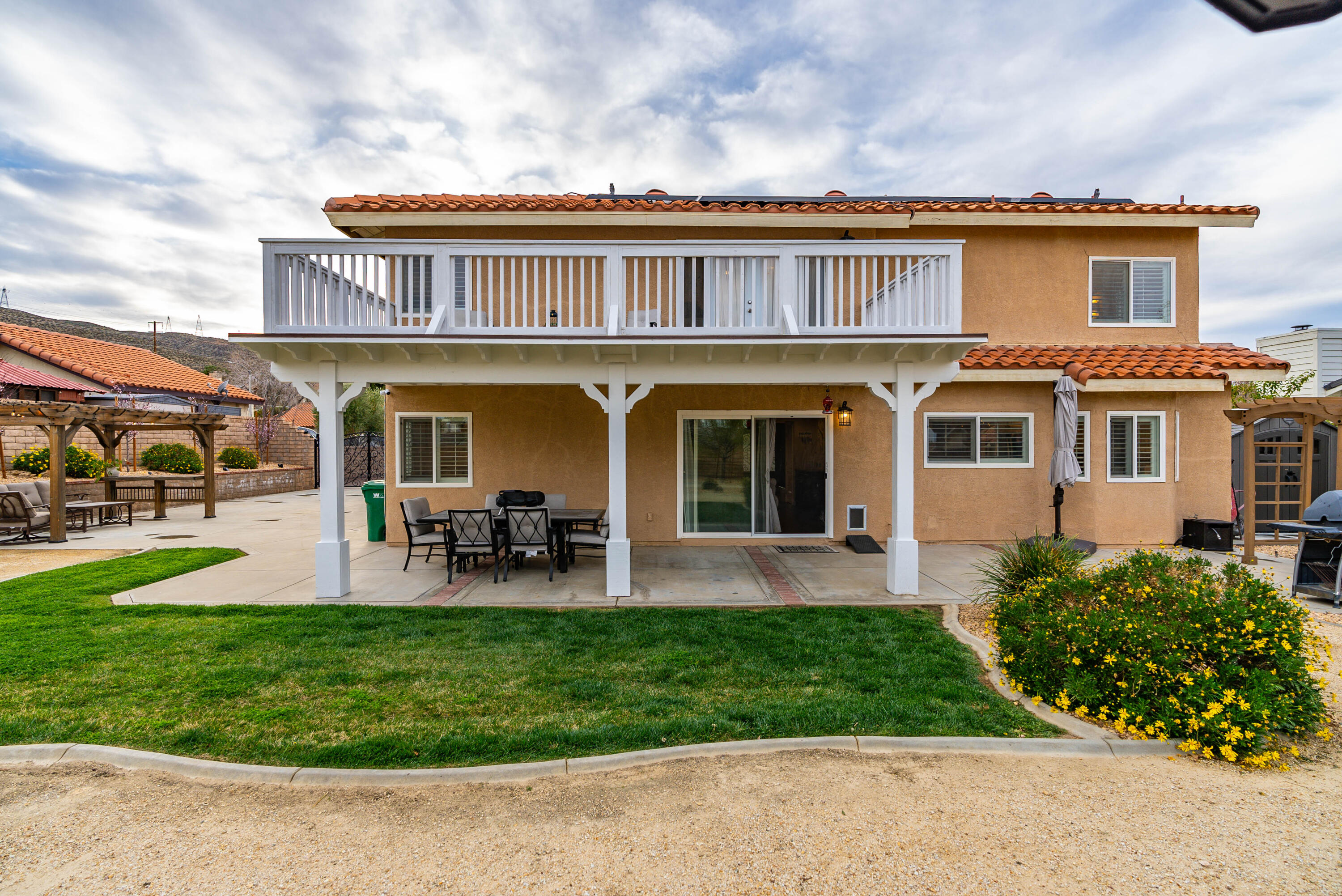 Palmdale, California 93551, United States, 5 Bedrooms Bedrooms, ,3 BathroomsBathrooms,Residential,Active,81884