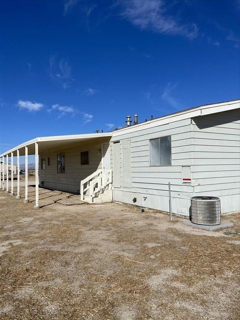 A home in Rosamond