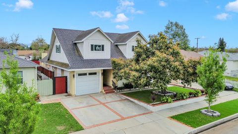 Single Family Residence in Lakewood CA 5612 Lorelei Avenue.jpg