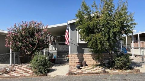 A home in Rosamond