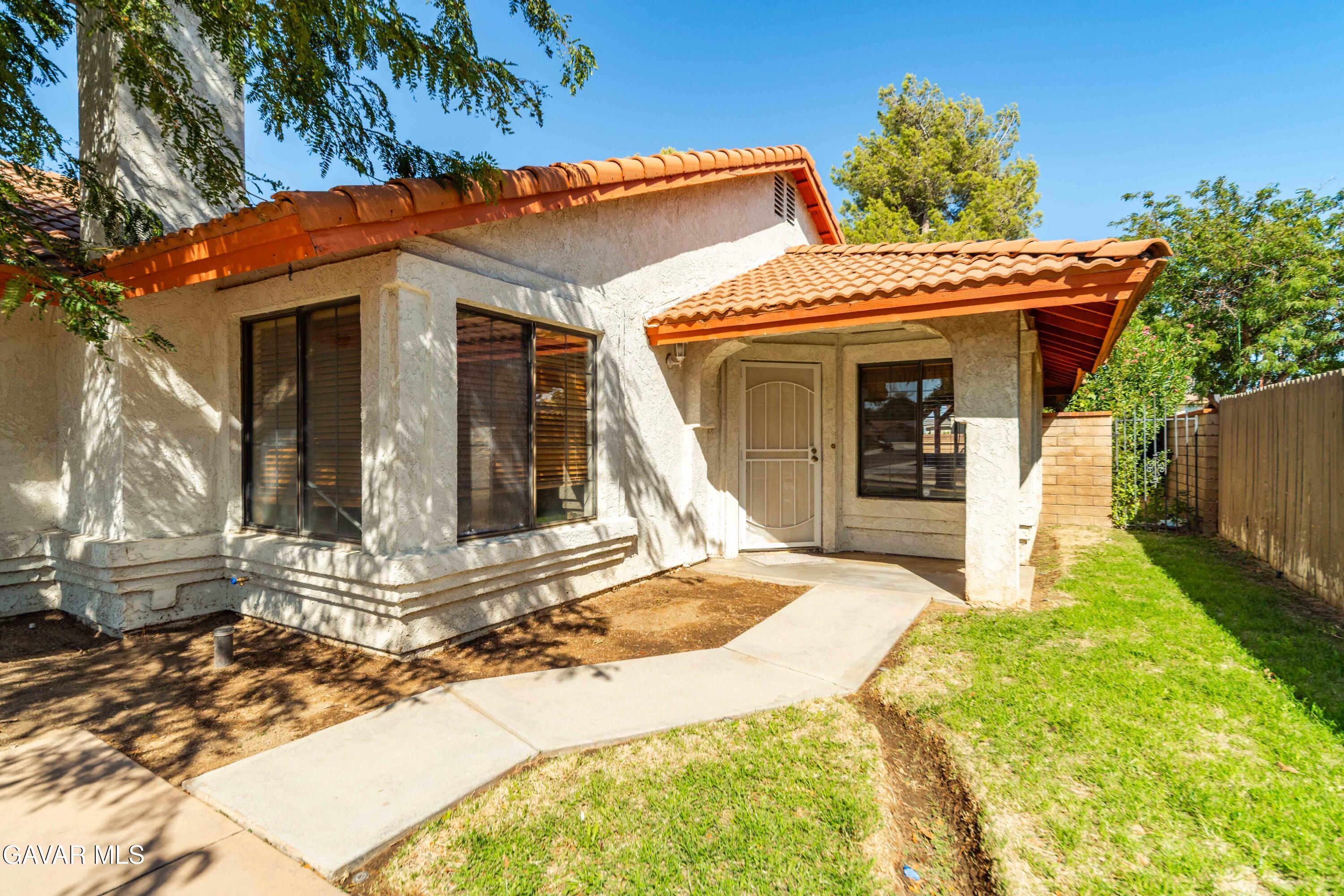 Palmdale, California 93551, United States, 4 Bedrooms Bedrooms, ,2 BathroomsBathrooms,Residential,Active,208990