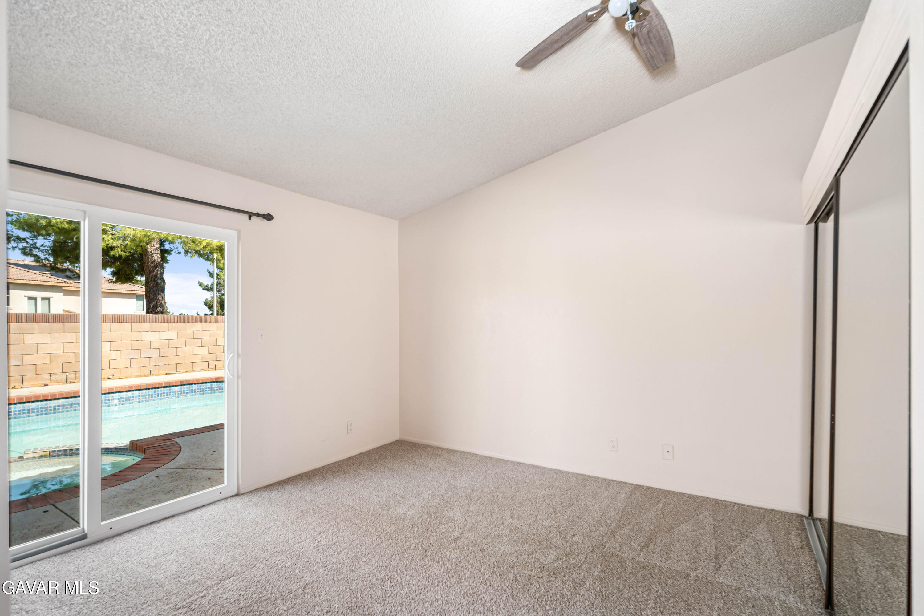 Palmdale, California 93551, United States, 4 Bedrooms Bedrooms, ,2 BathroomsBathrooms,Residential,Active,208990