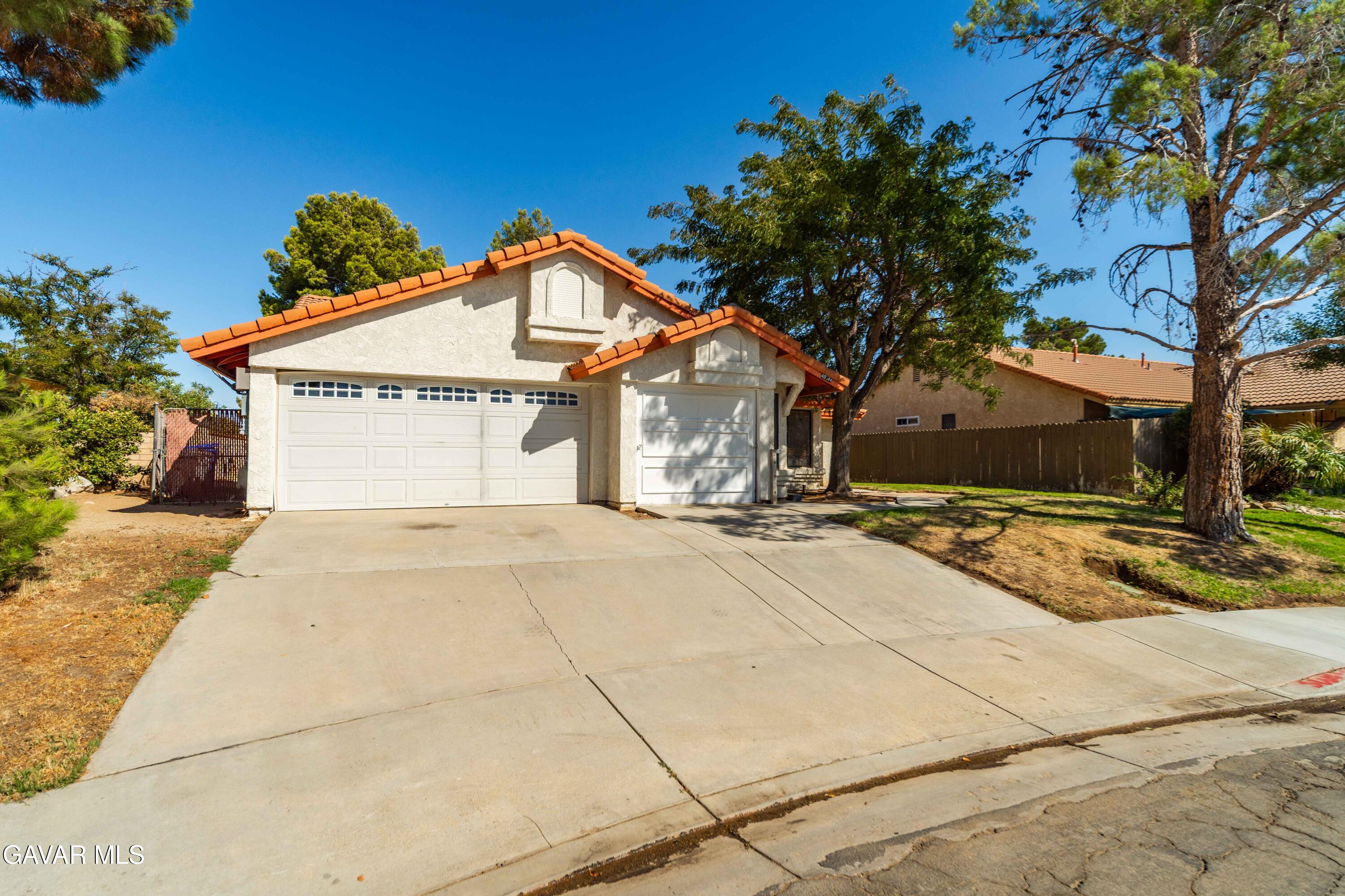 Palmdale, California 93551, United States, 4 Bedrooms Bedrooms, ,2 BathroomsBathrooms,Residential,Active,208990