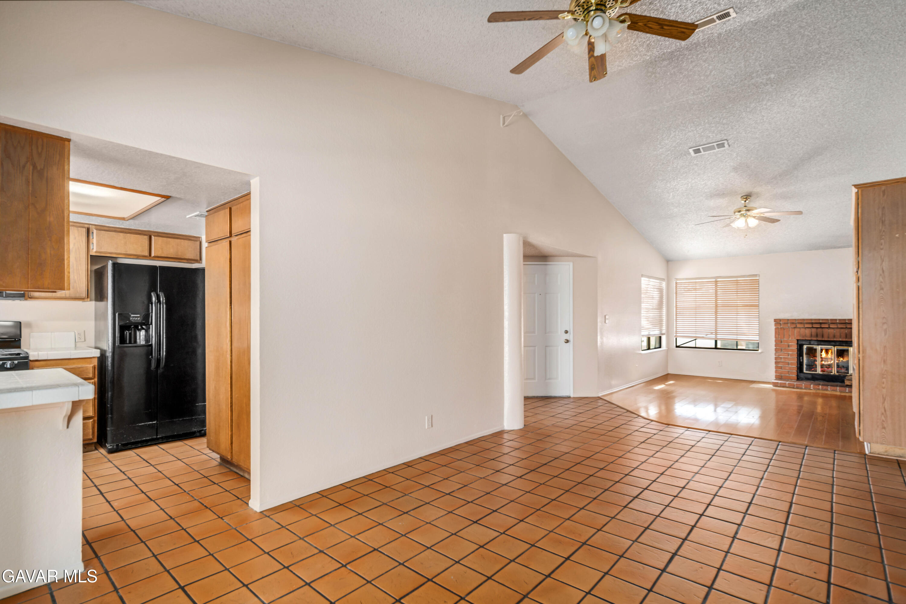 Palmdale, California 93551, United States, 4 Bedrooms Bedrooms, ,2 BathroomsBathrooms,Residential,Active,208990